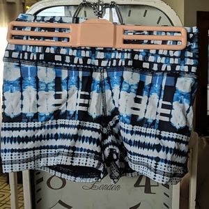 Liquido active hot yoga shorts